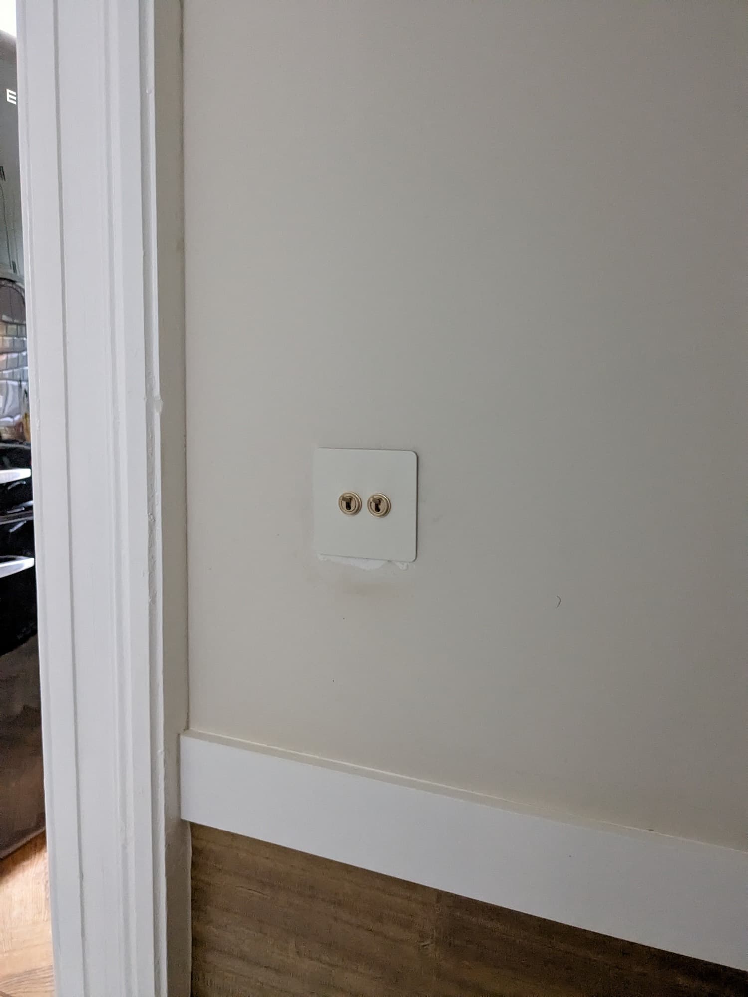 Totaalrenovatie herenhuis: nieuwe elektrische installatie (project Corston, Antwerpen)