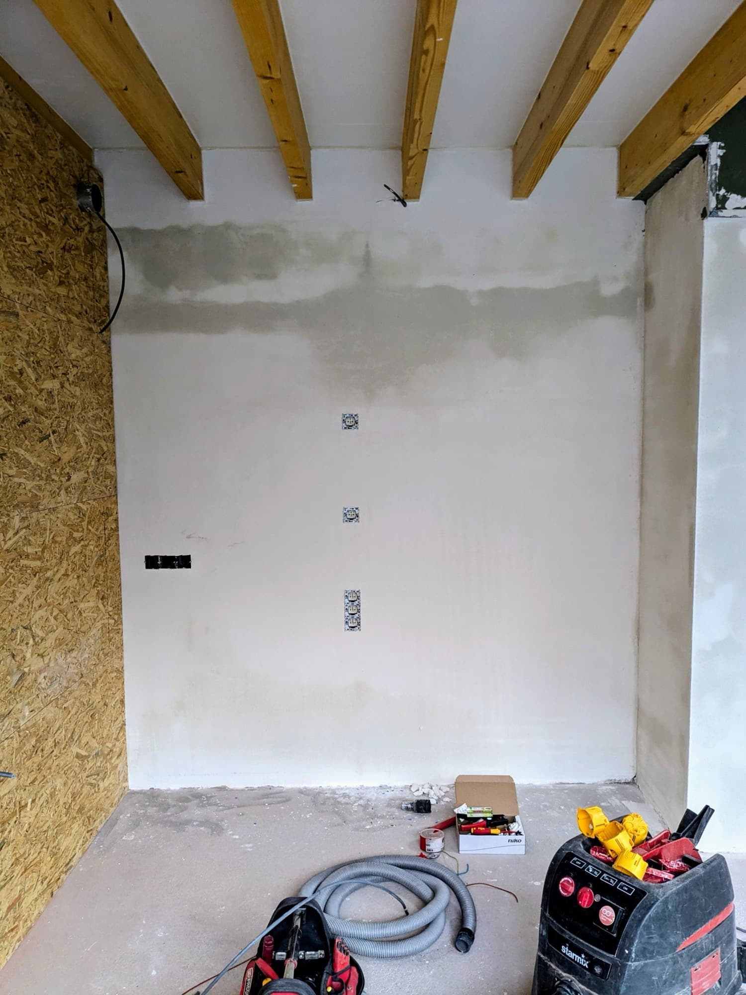 Totaalrenovatie: verdeelbord en bekabeling (project LFR)