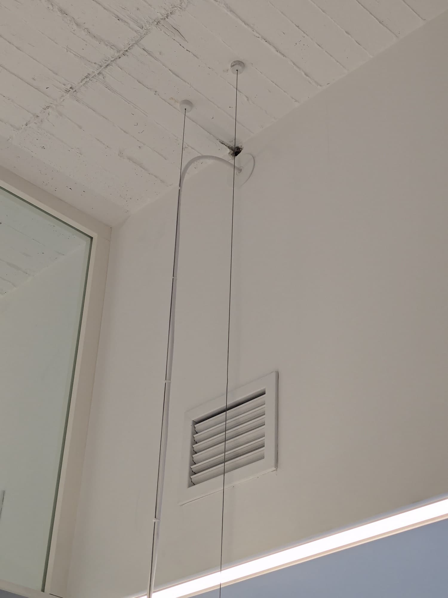 Verlichtingsinstallatie in kantoor (project BRL)