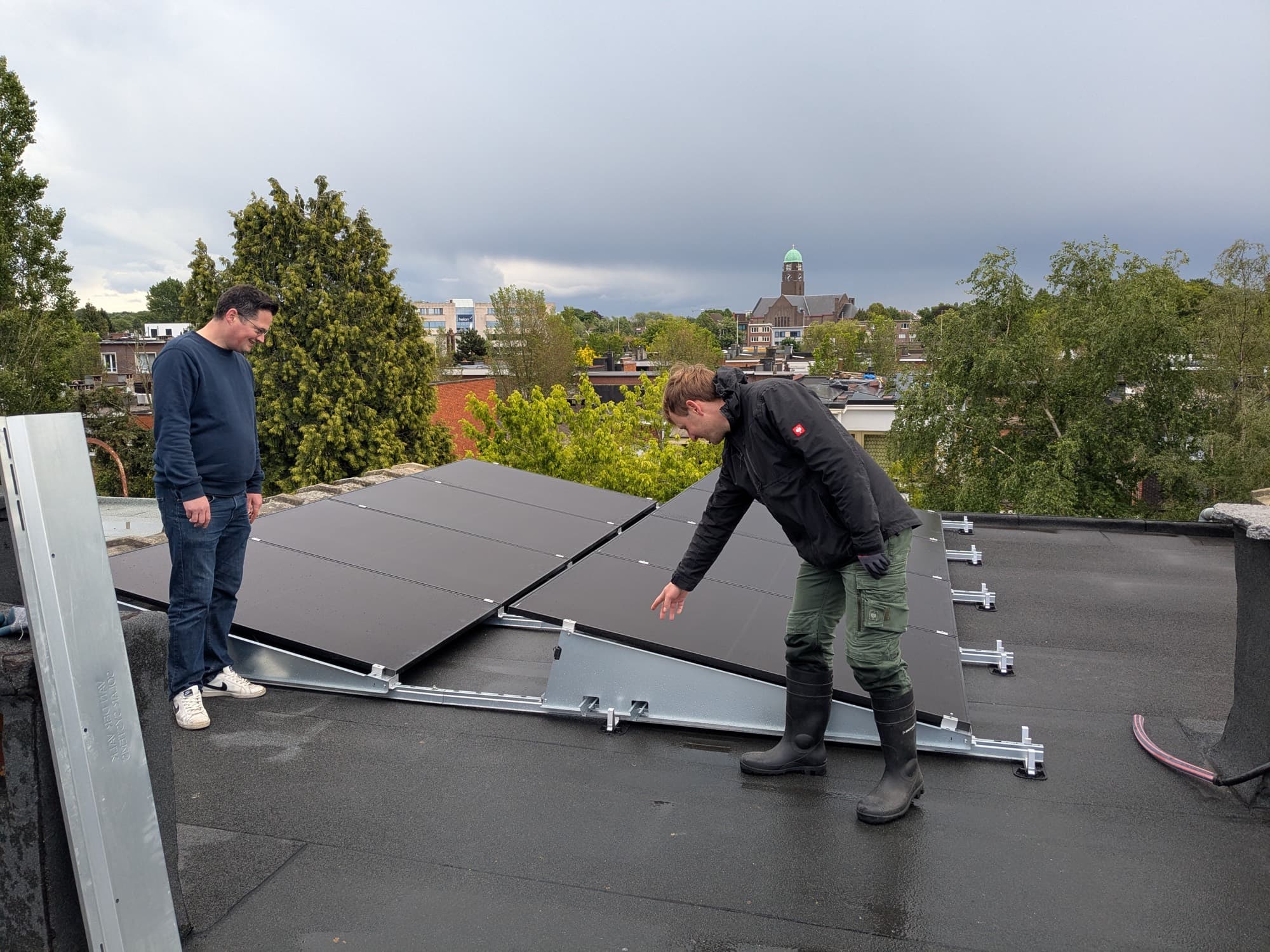 Zonnepaneleninstallatie op woning (project HVT)