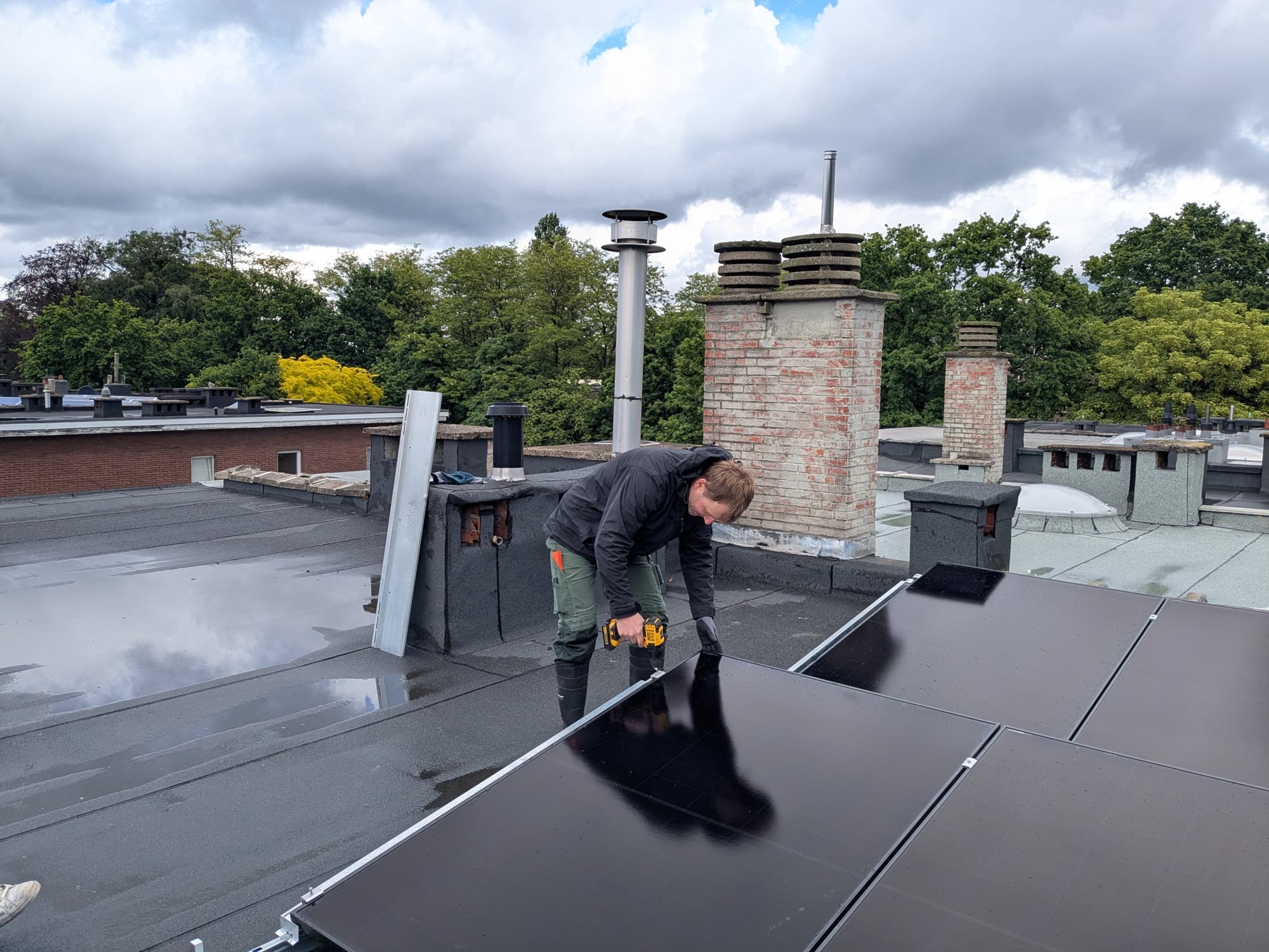 Zonnepaneleninstallatie op woning (project HVT)